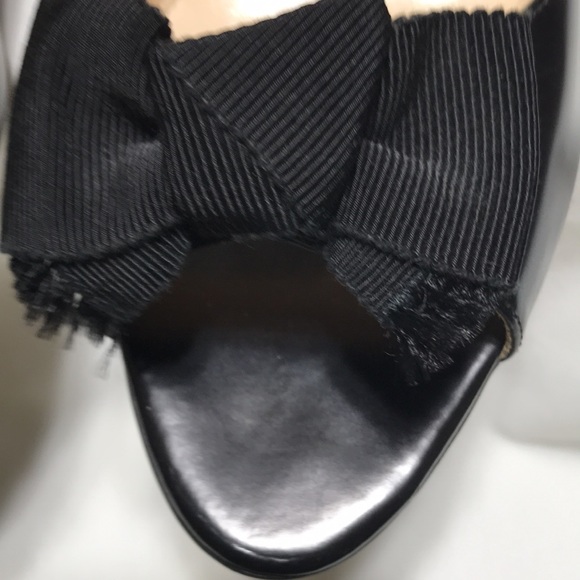 Prada leather peep toe with bow kitten heels. EUC - Picture 10 of 10